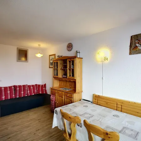 Apartment Les Menuires: 2 Pieces+coin Montagne, 5 Pers, Aux Pieds, Balcon, Ascenseur - Fr-1-178-116 Saint-Martin-de-Belleville